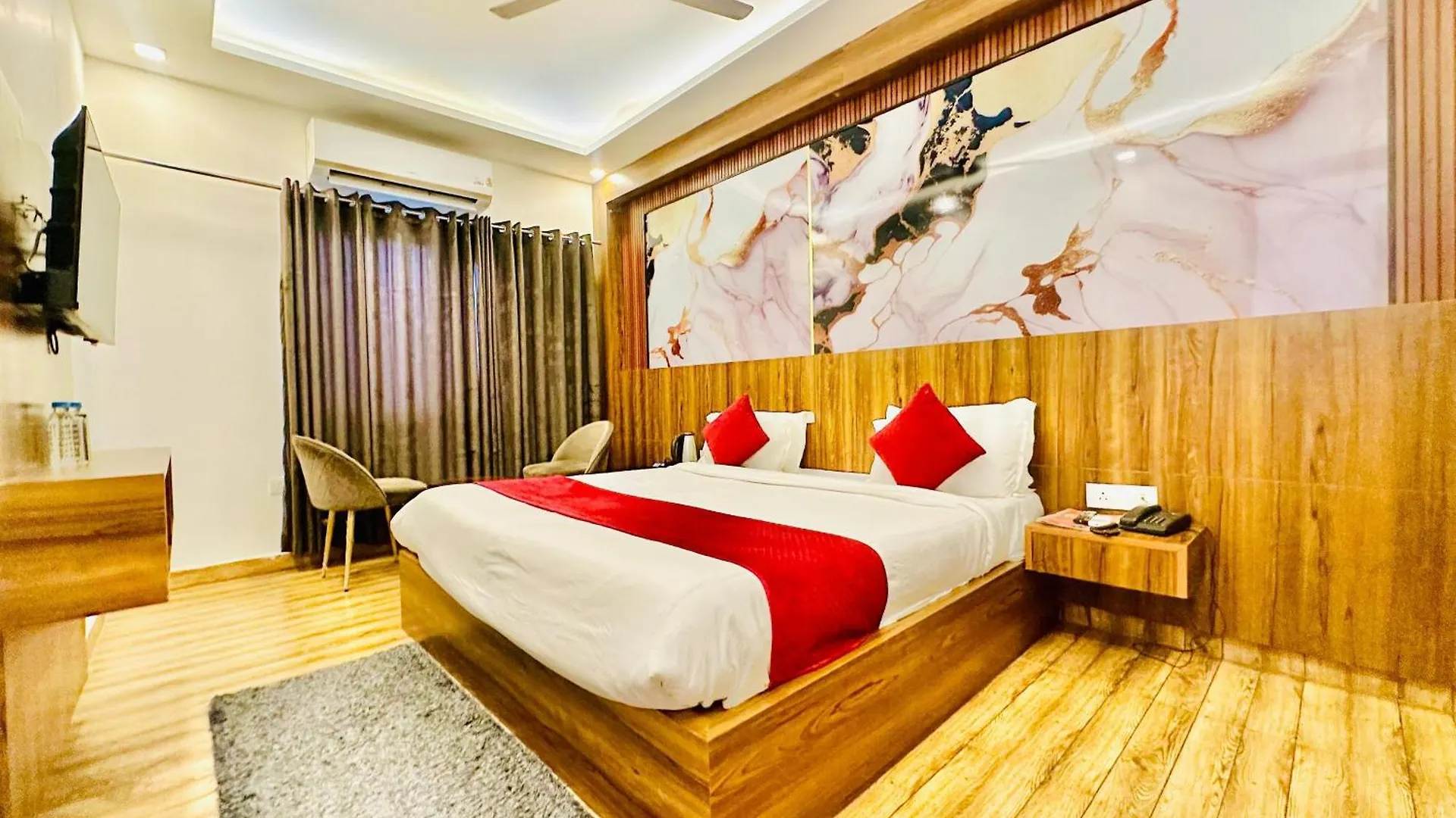 Hotel Rosewood Suites Near Delhi Airport New Delhi India