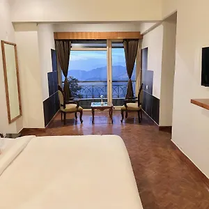 Summit Naldehra Grand & 3*, Shimla India